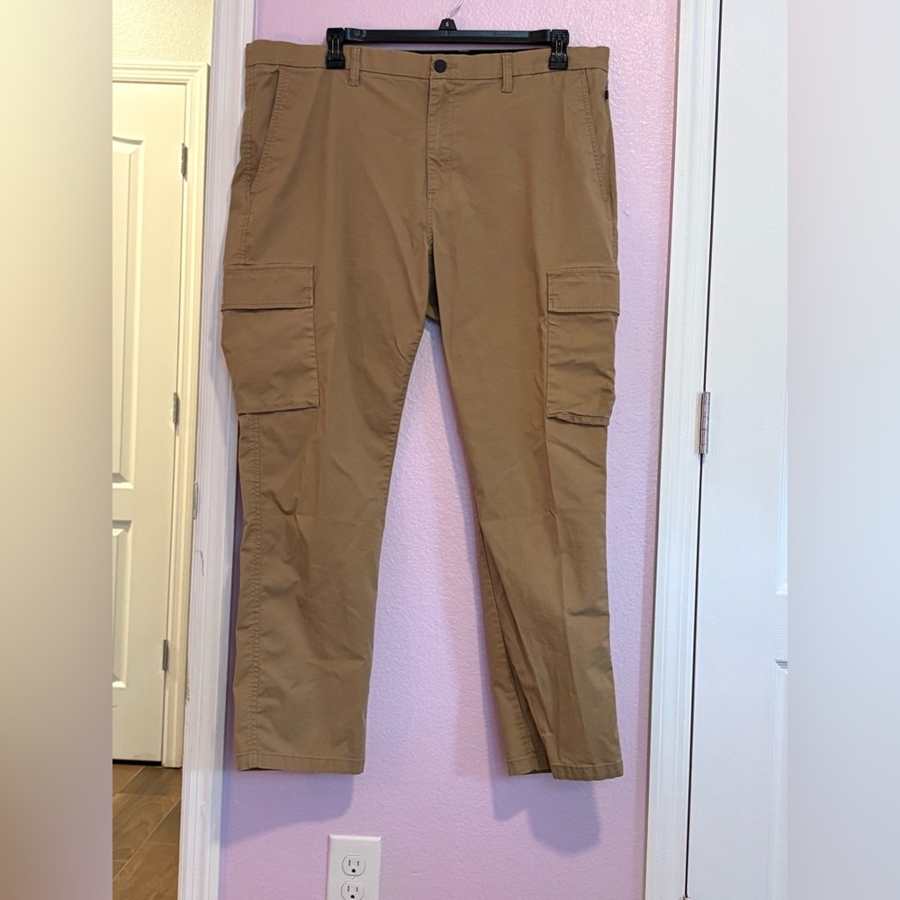 Old Navy Men's Khaki Ultimate Tech Slim (Built in Flex) Pants